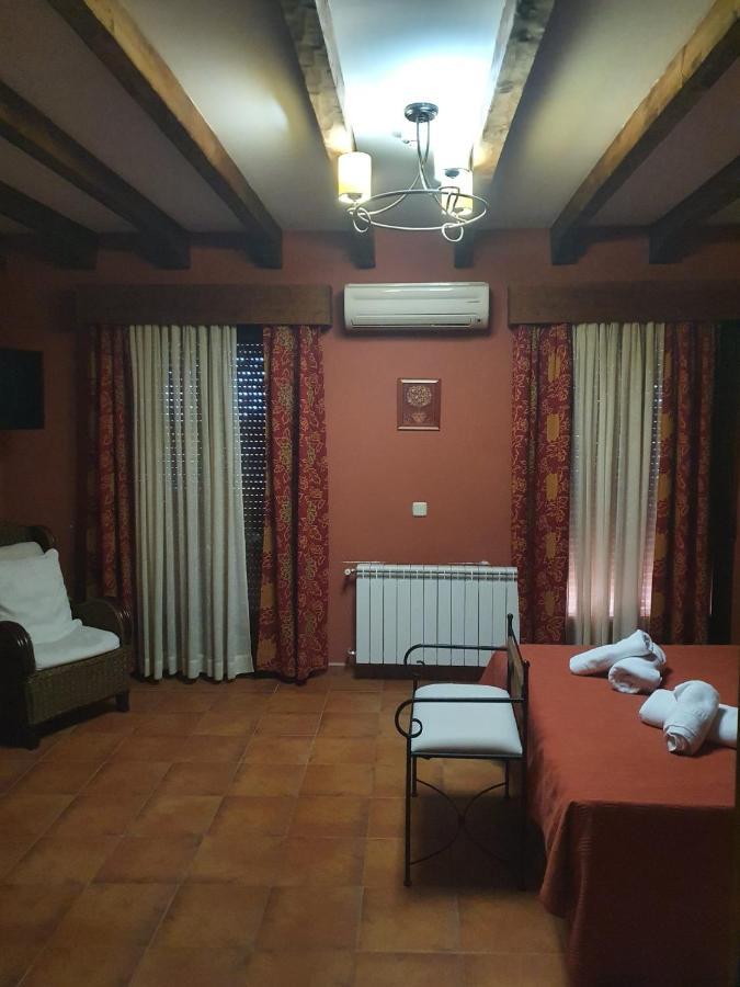 Hostal La Plata Оропеса Экстерьер фото