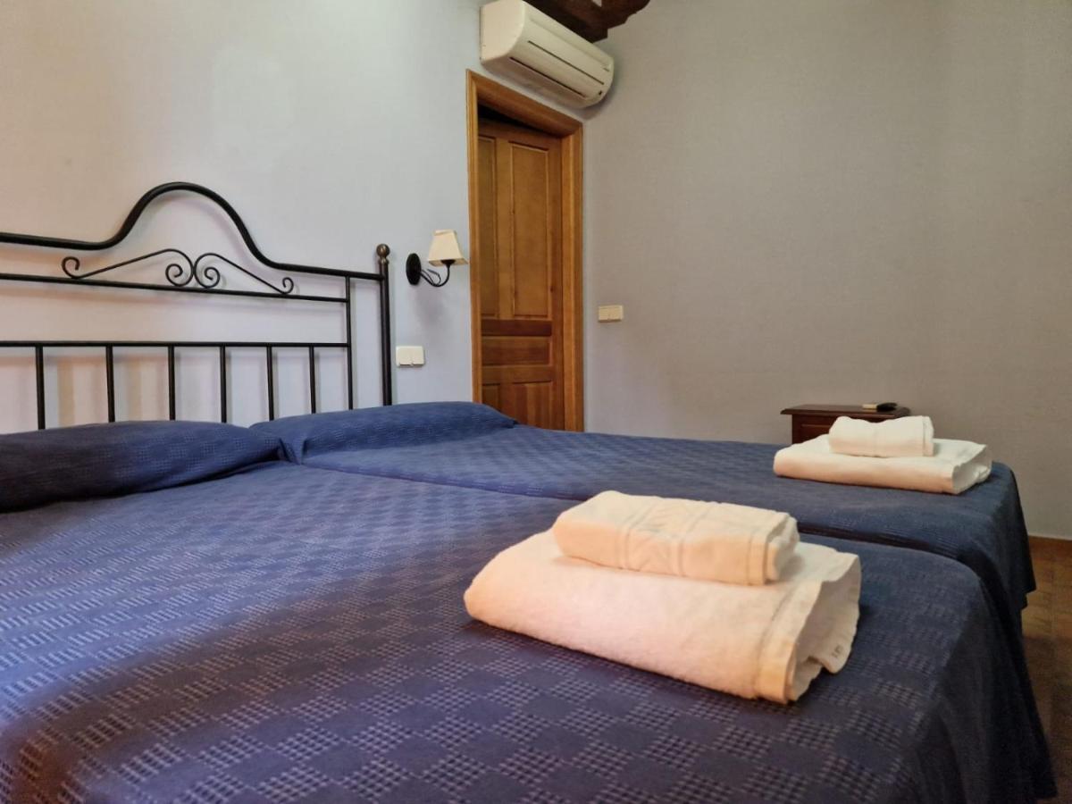 Hostal La Plata Оропеса Экстерьер фото