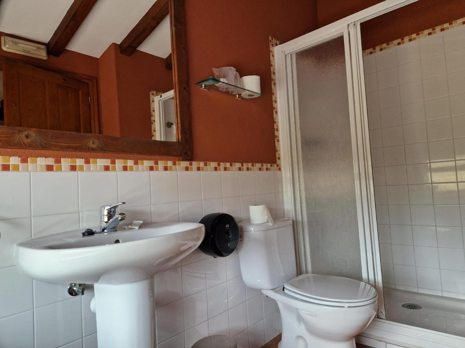 Hostal La Plata Оропеса Экстерьер фото